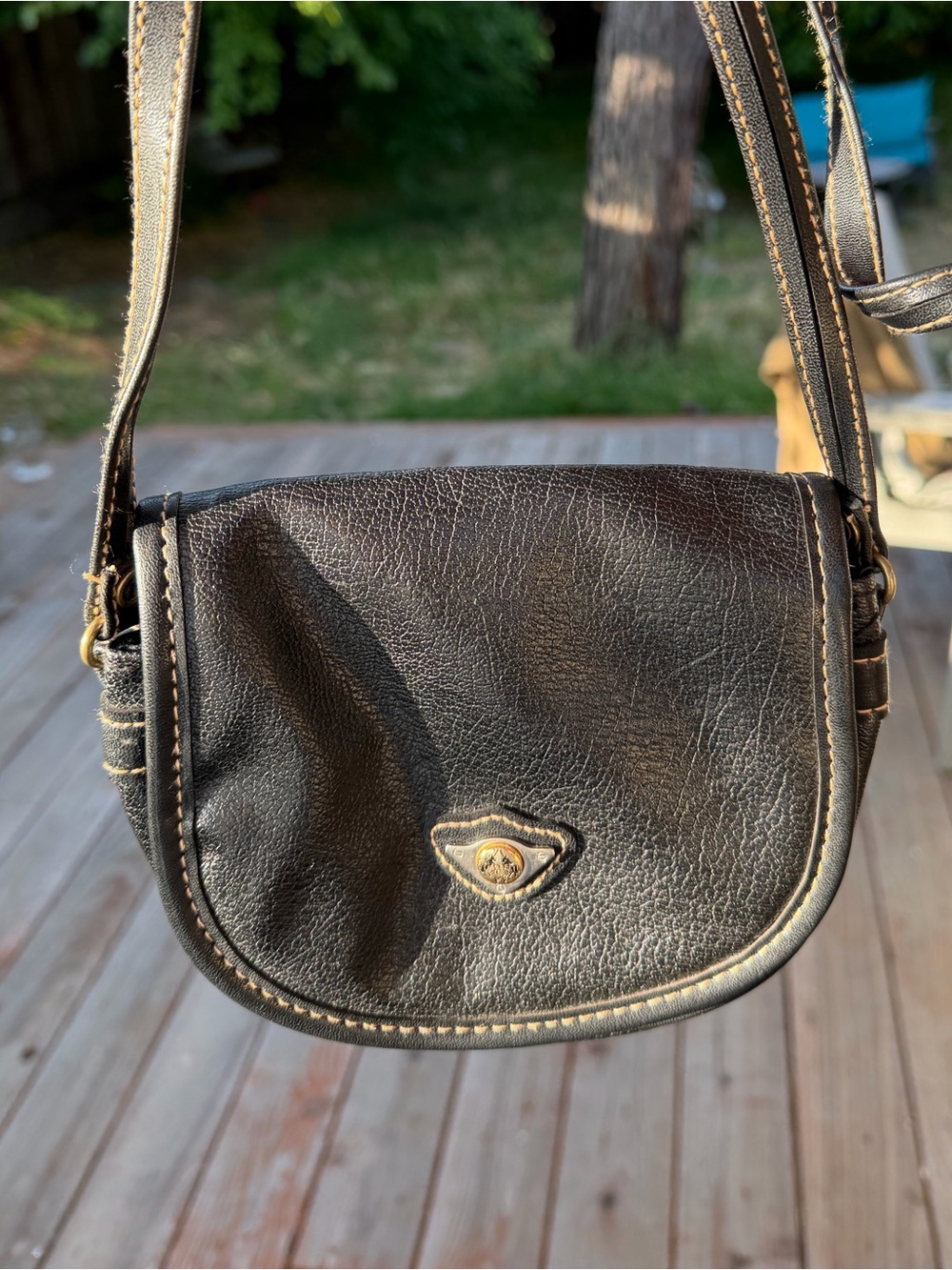 Cute Vintage Crossbody Bag 💼 iPhone 17 Pro fits perfectly ☺️ - Picture 5 of 15